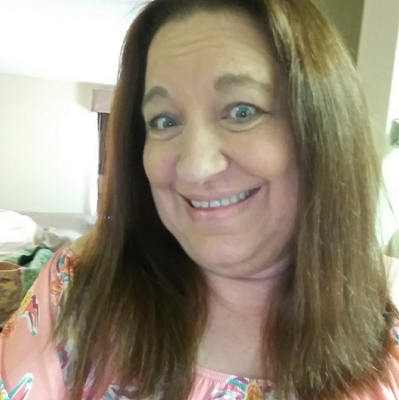 Meet your Posher, Joyce - Picture 1 of 1